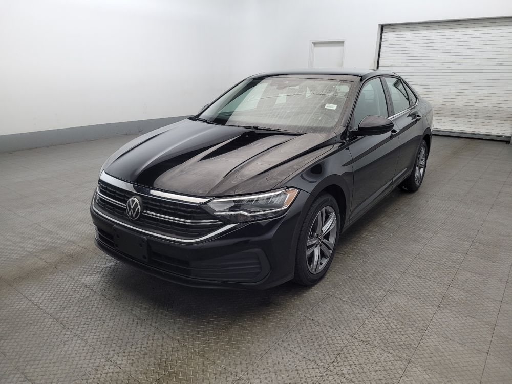 2024 Volkswagen Jetta SE's photo