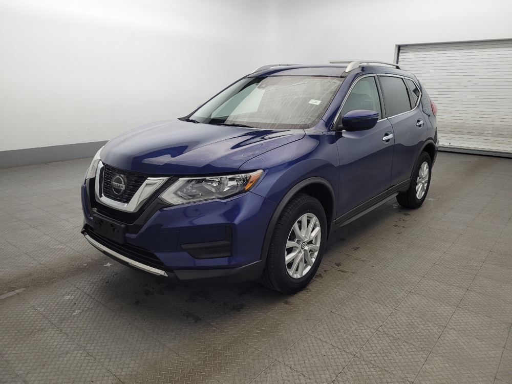 2020 Nissan Rogue SV's photo