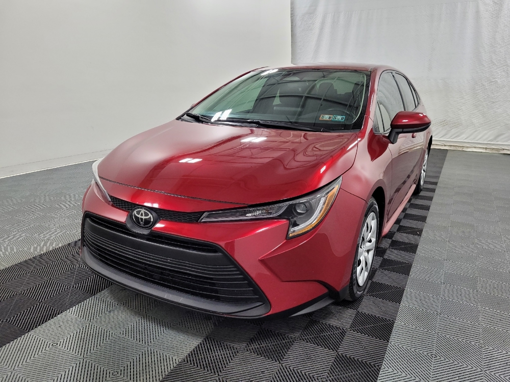 2024 Toyota Corolla LE's photo