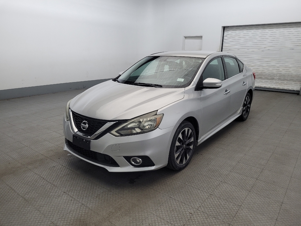 2019 Nissan Sentra SR's photo