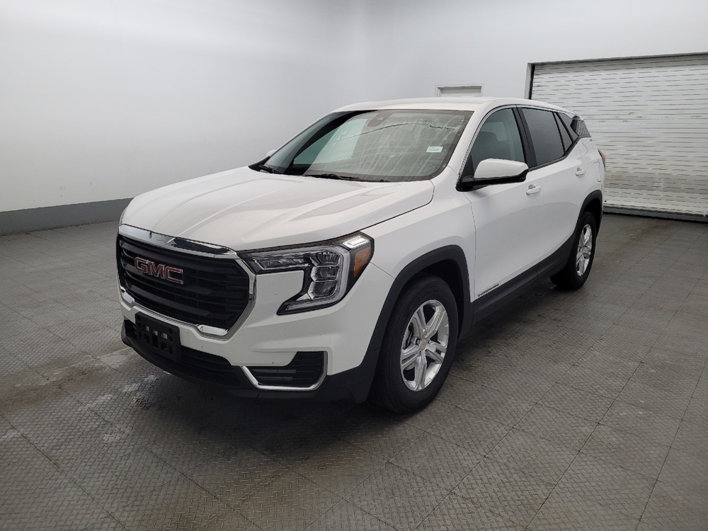 2024 GMC Terrain SLE's photo