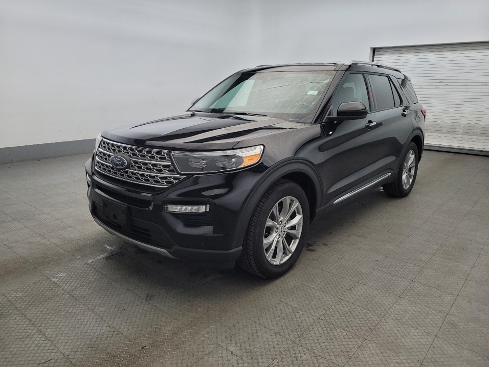 2024 Ford Explorer Limited's photo