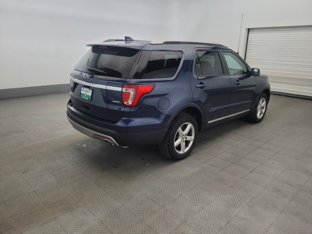 2016 Ford Explorer XLT - Photo 7