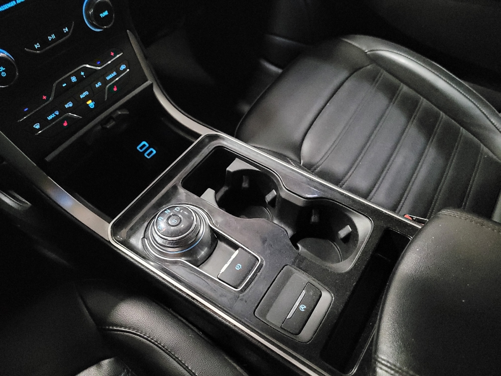 2019 Ford Edge SEL - Photo 20