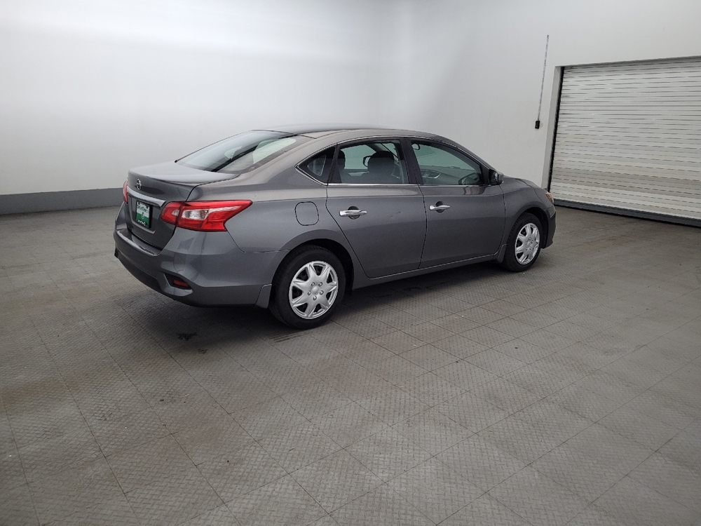 2017 Nissan Sentra S - Photo 8