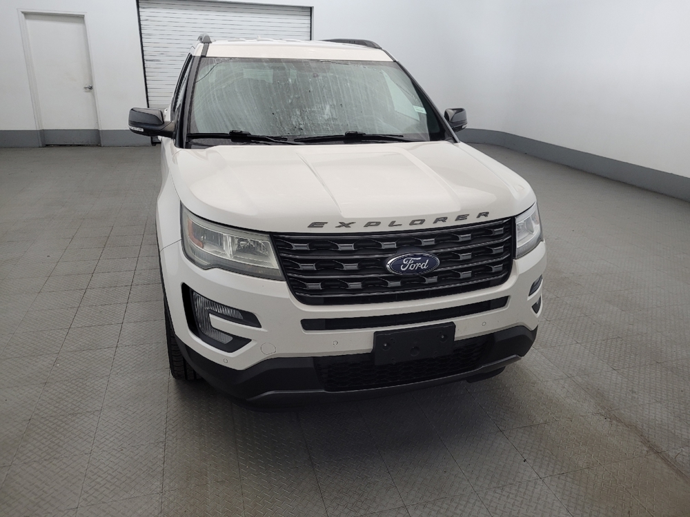 2017 Ford Explorer XLT - Photo 11