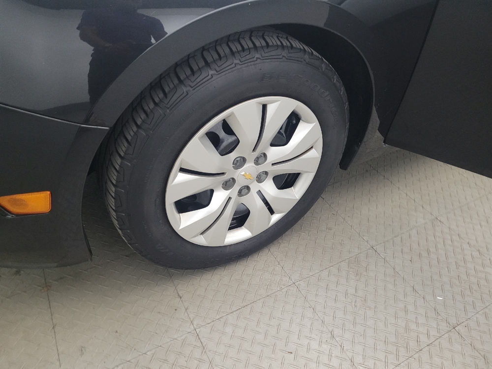 2016 Chevrolet Cruze Limited LS - Photo 24