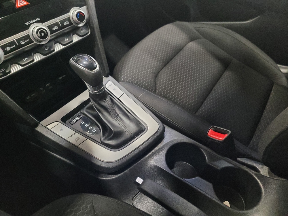 2019 Hyundai Elantra Value Edition - Photo 20