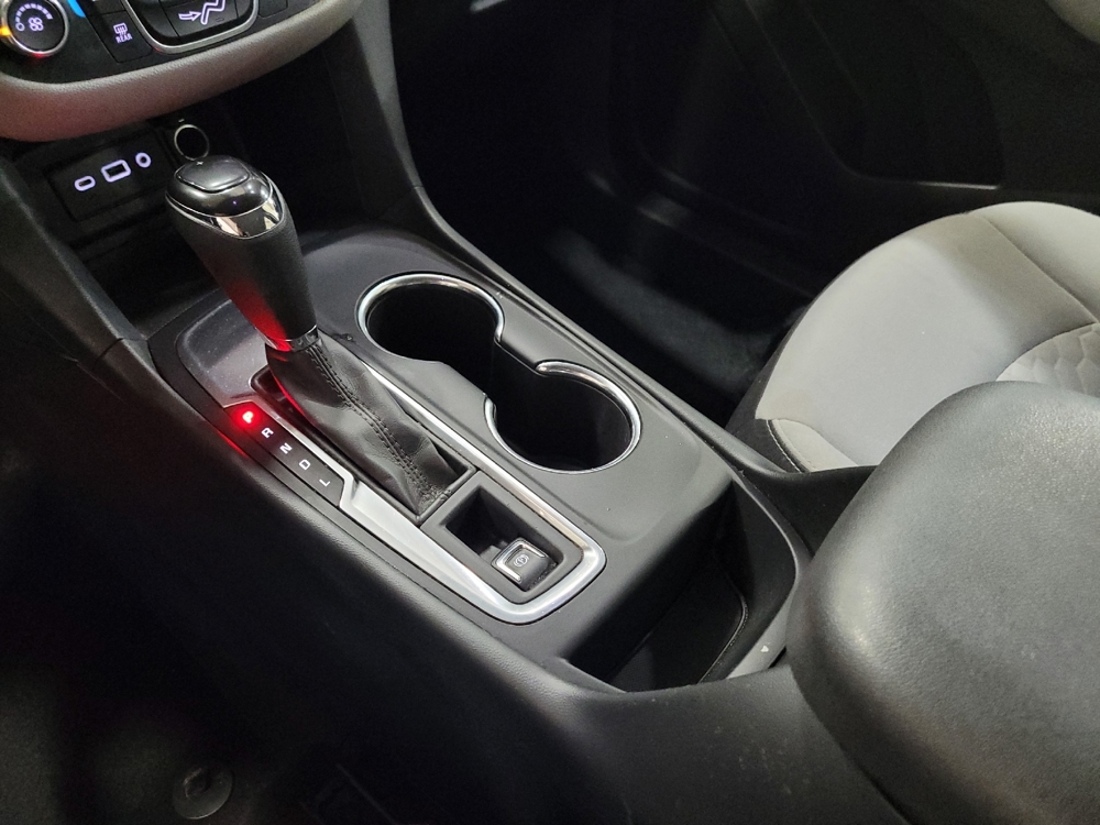 2019 Chevrolet Equinox LS - Photo 20