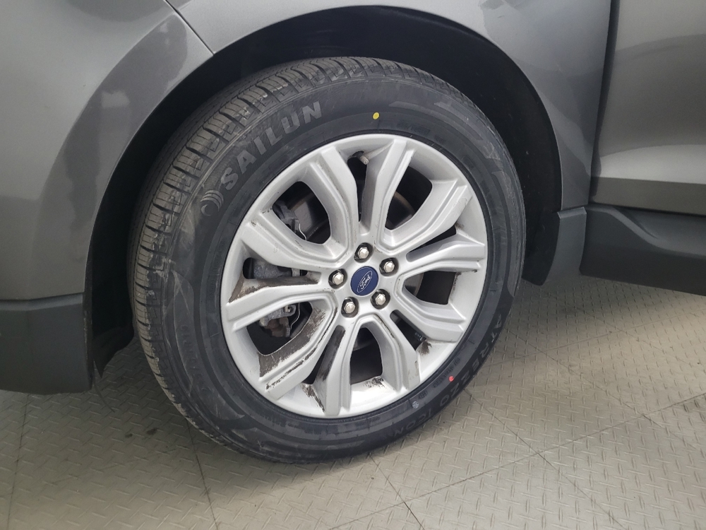 2020 Ford Edge Titanium - Photo 24