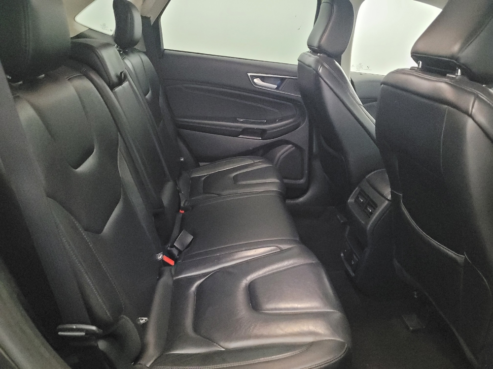 2020 Ford Edge Titanium - Photo 15