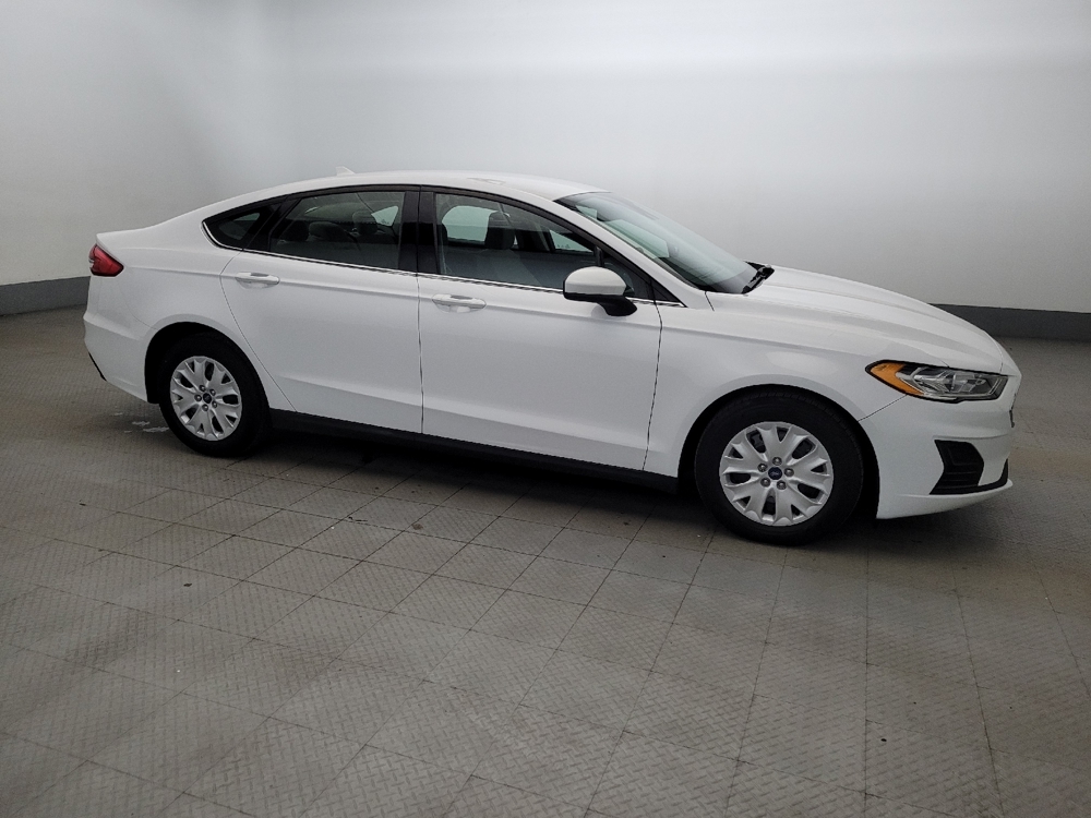 2020 Ford Fusion S - Photo 9