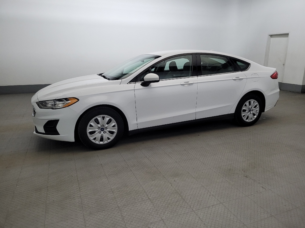 2020 Ford Fusion S - Photo 2