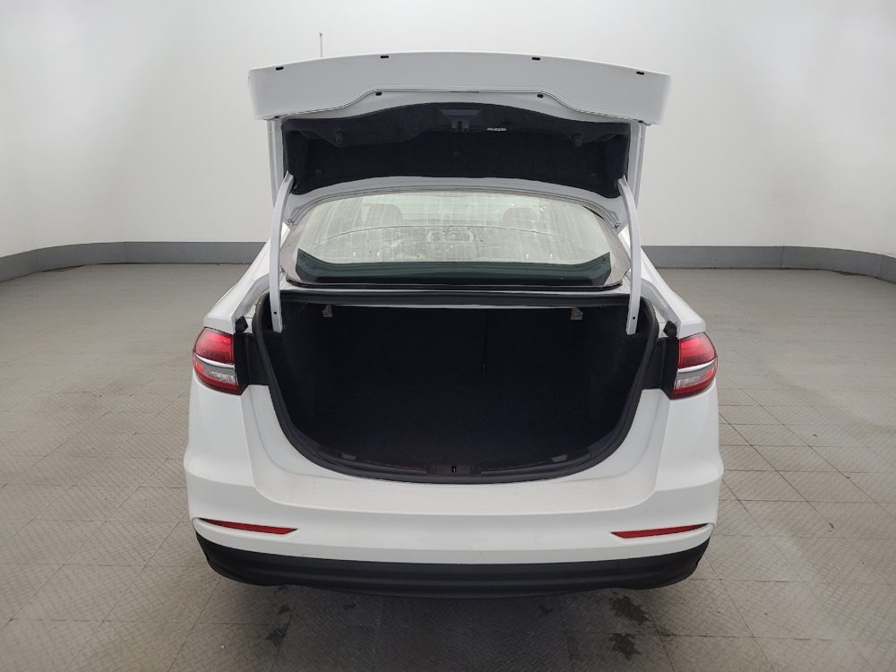 2020 Ford Fusion S - Photo 22