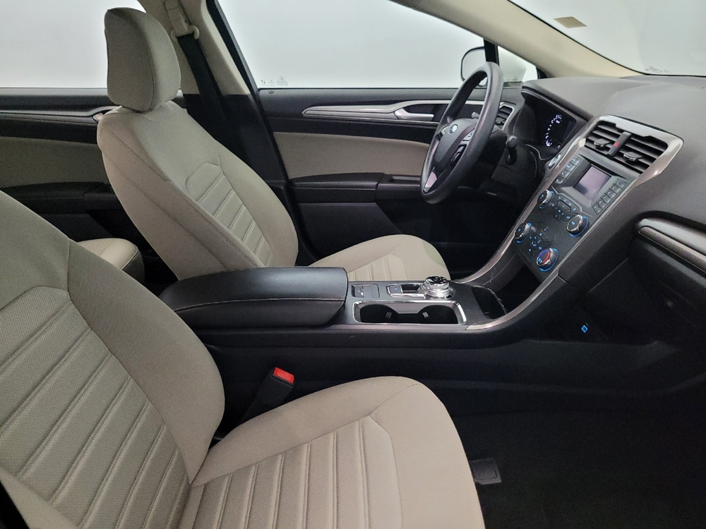 2020 Ford Fusion S - Photo 16