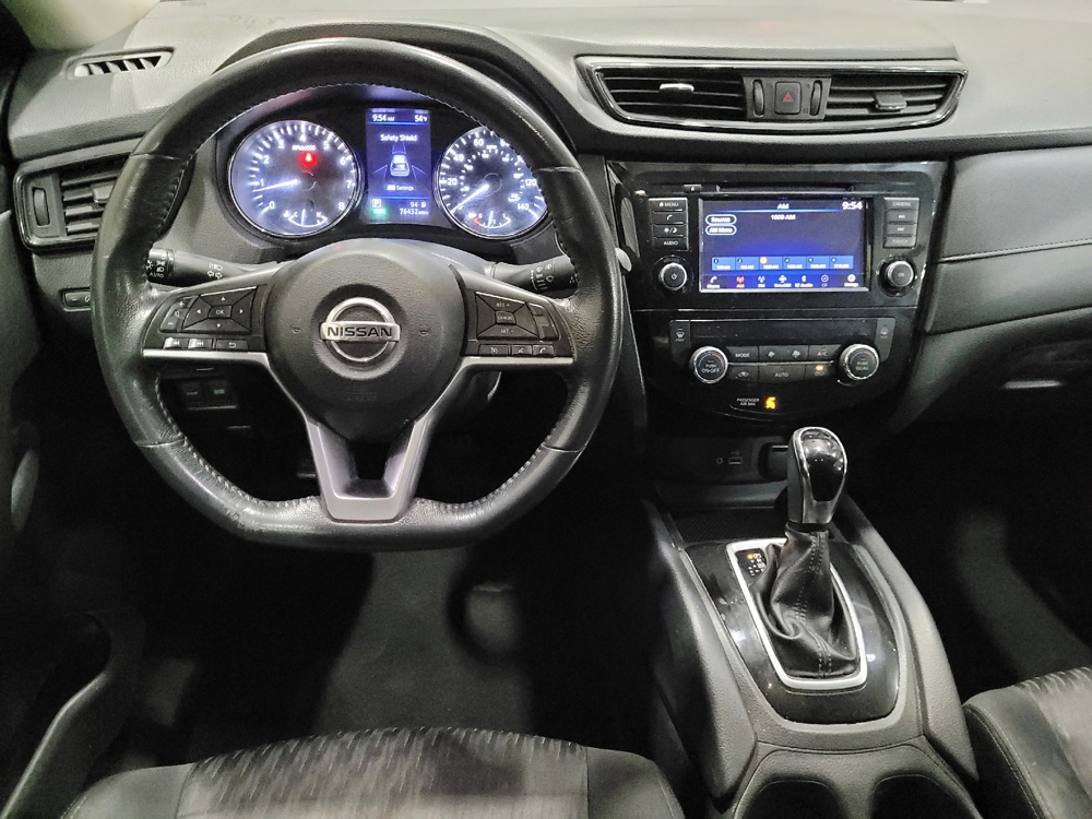 2018 Nissan Rogue SV - Photo 17