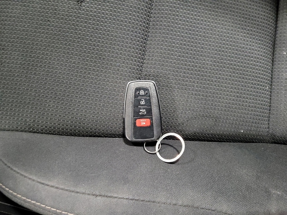 2018 Toyota RAV4 XLE - Photo 25