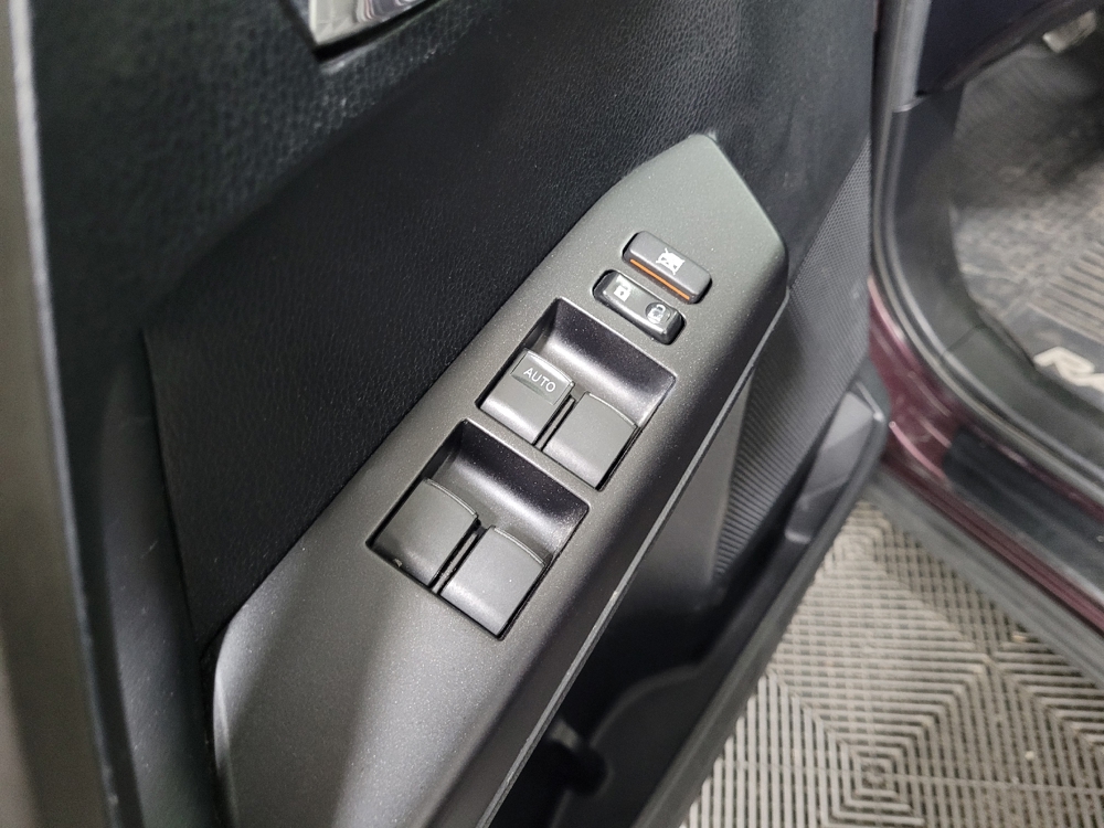 2018 Toyota RAV4 XLE - Photo 21