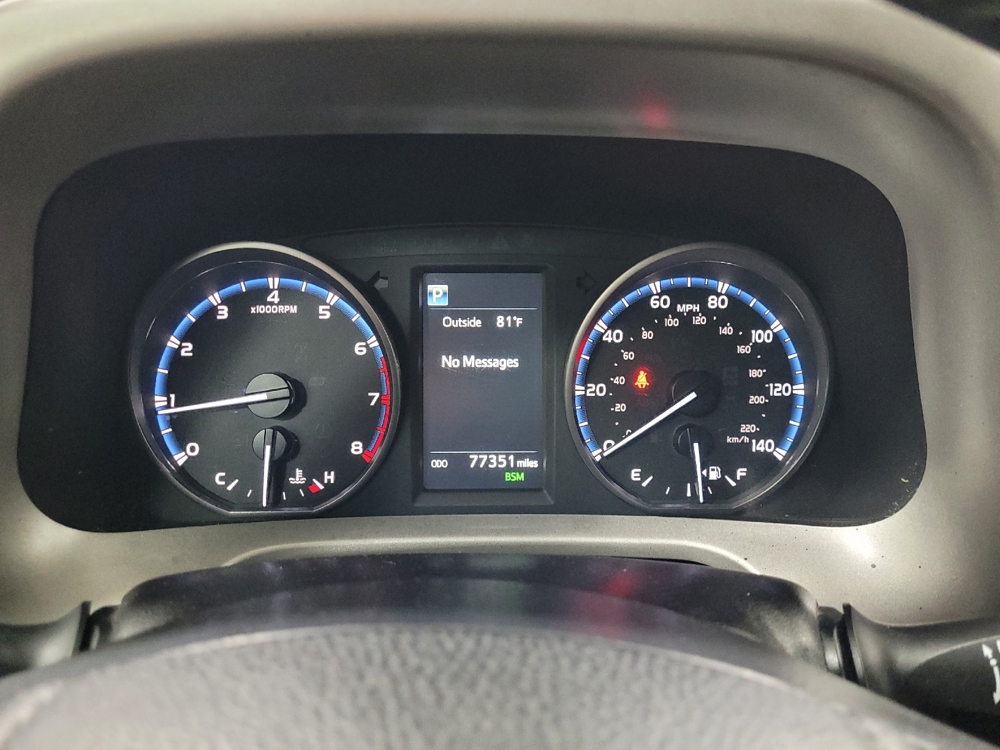 2018 Toyota RAV4 XLE - Photo 18