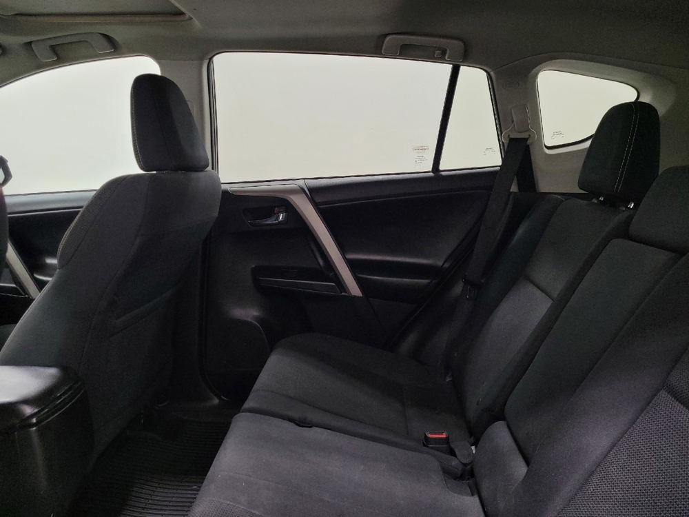 2018 Toyota RAV4 XLE - Photo 14