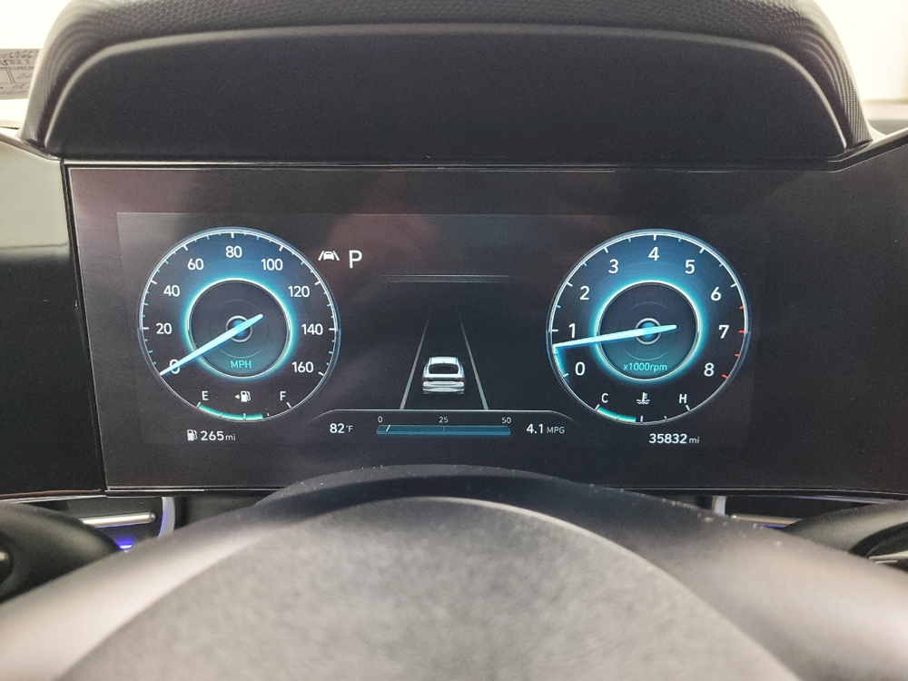 2021 Hyundai Elantra Limited - Photo 18