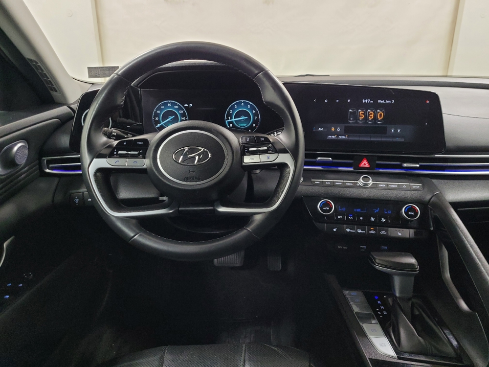 2021 Hyundai Elantra Limited - Photo 17