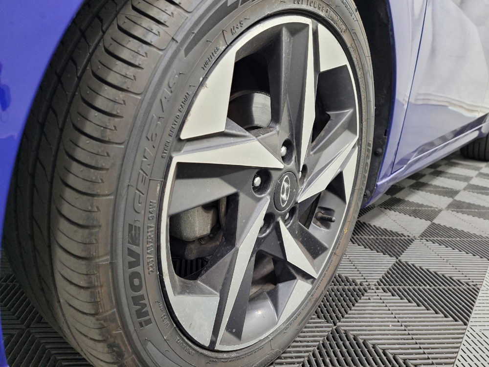 2021 Hyundai Elantra Limited - Photo 24