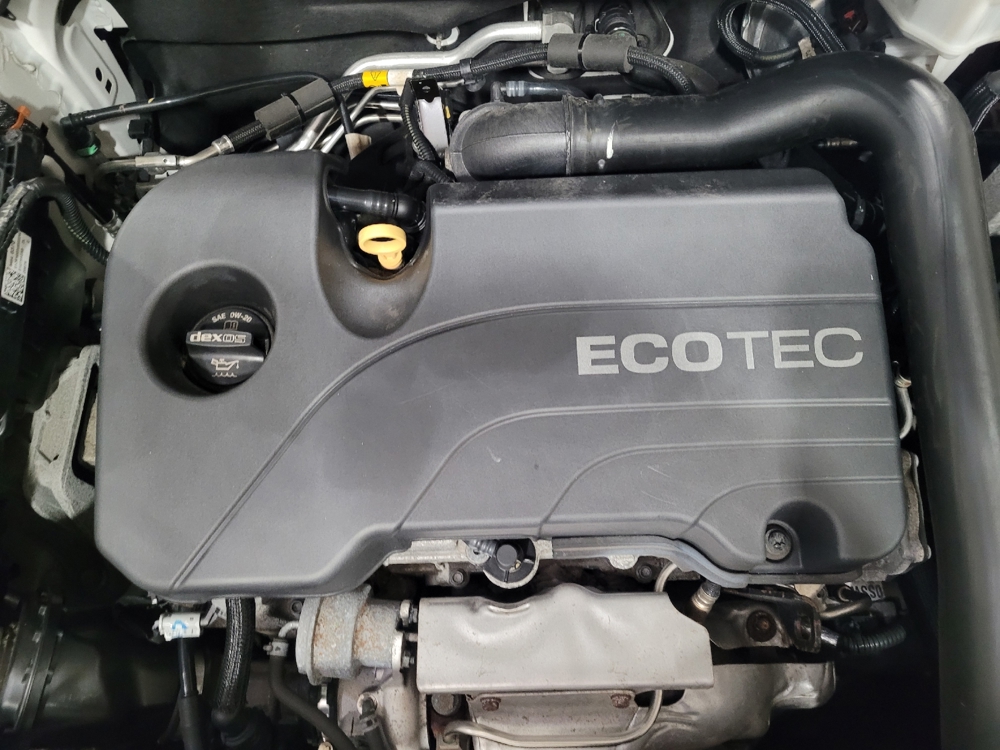 2020 Chevrolet Equinox LS - Photo 23