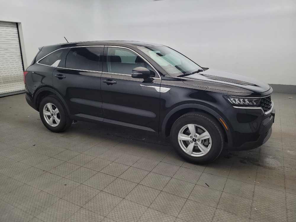2022 Kia Sorento LX - Photo 9