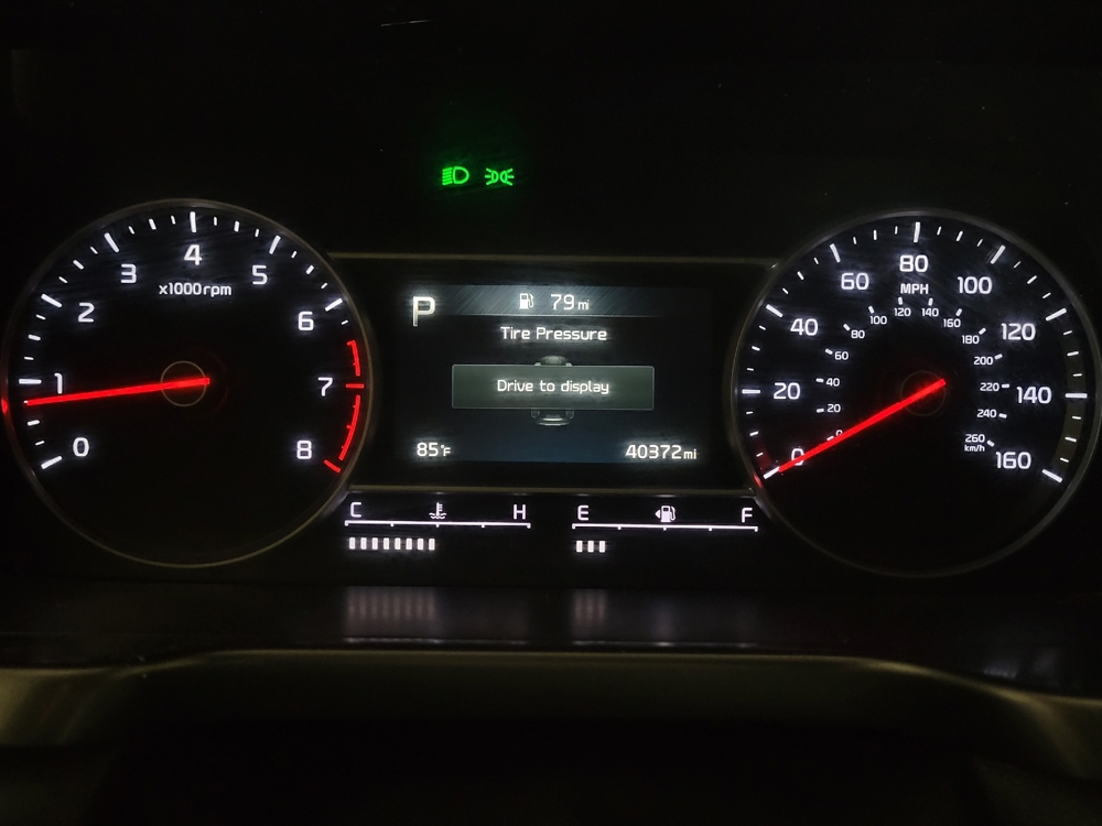 2022 Kia Sorento LX - Photo 18