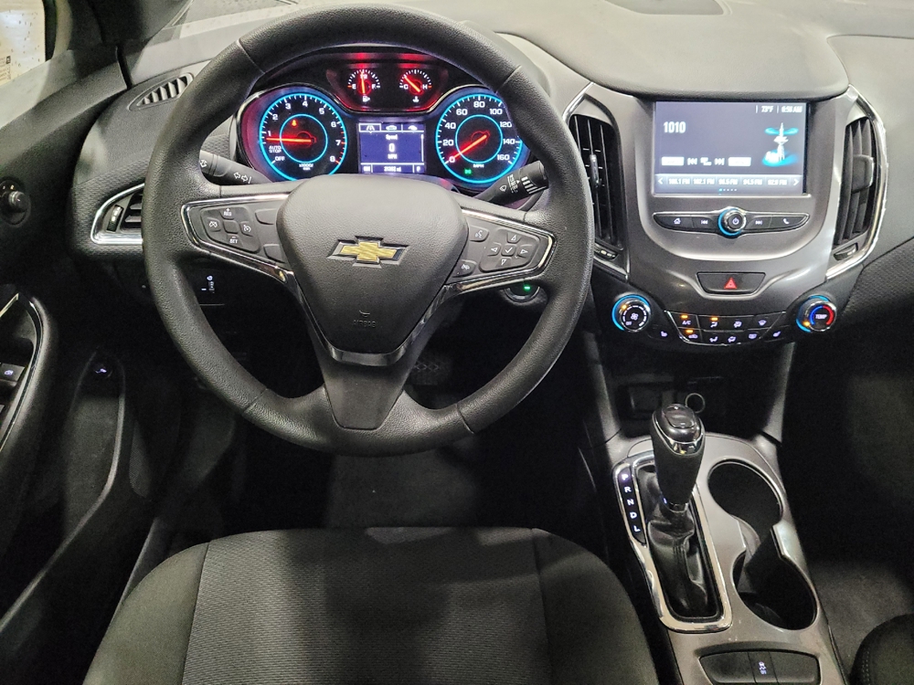 2017 Chevrolet Cruze LT - Photo 17