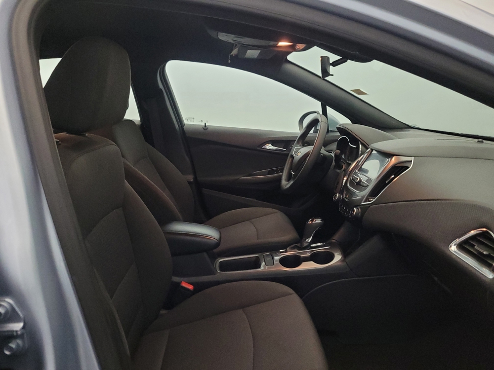 2017 Chevrolet Cruze LT - Photo 16