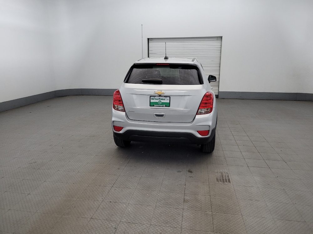 2021 Chevrolet Trax LS - Photo 6
