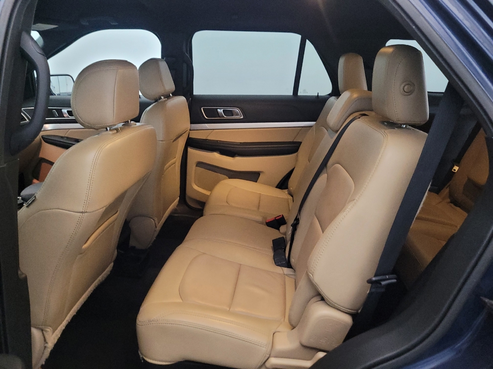 2017 Ford Explorer XLT - Photo 14