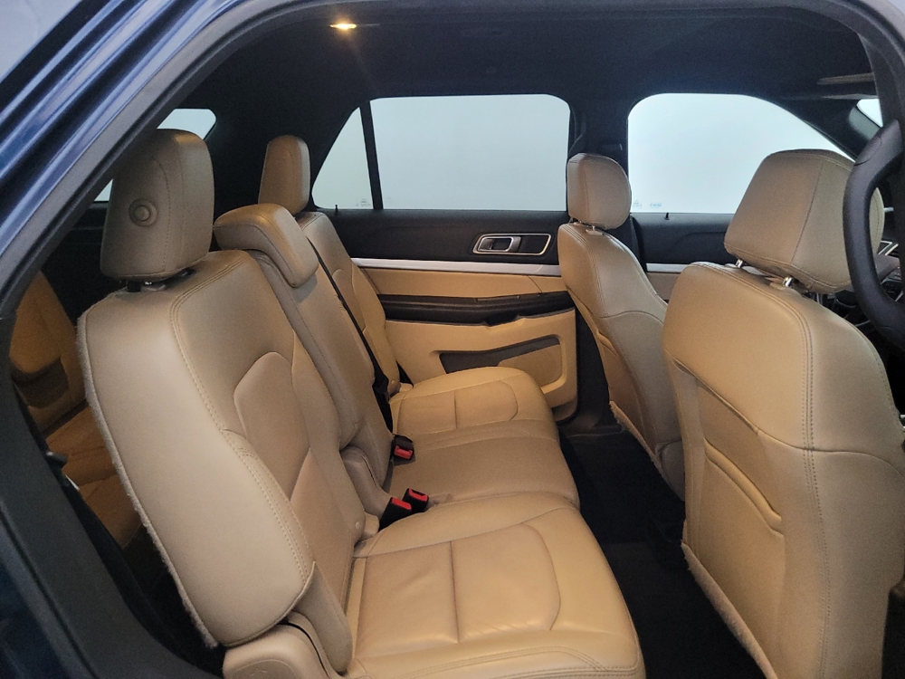 2017 Ford Explorer XLT - Photo 15