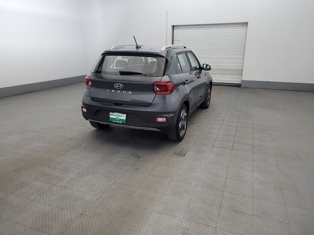 2024 Hyundai Venue SEL - Photo 7
