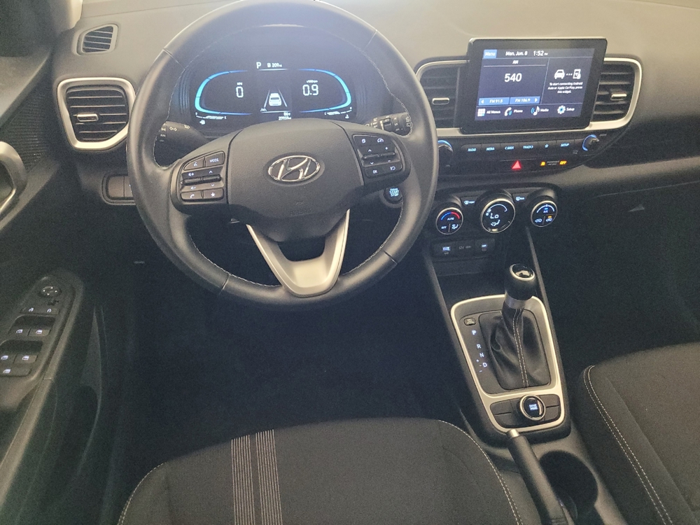 2024 Hyundai Venue SEL - Photo 17