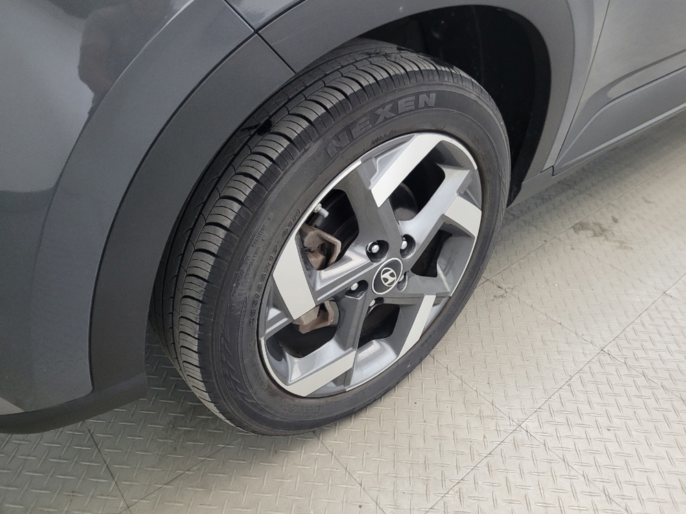 2024 Hyundai Venue SEL - Photo 24