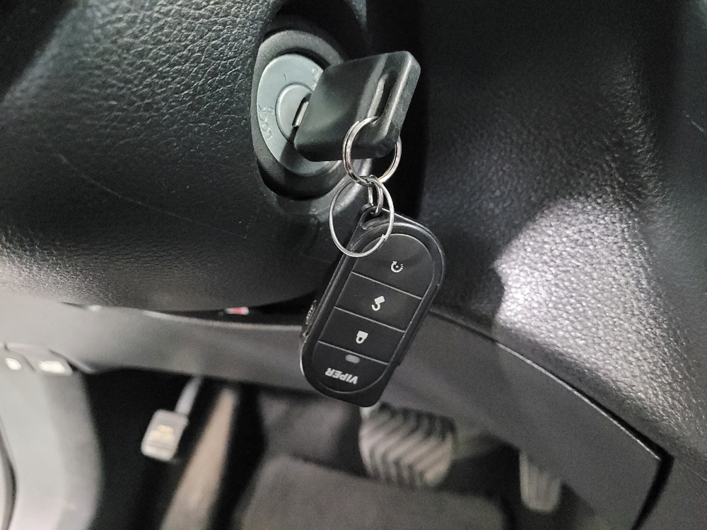2017 Nissan Rogue S - Photo 25