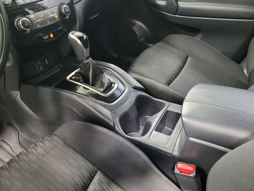 2017 Nissan Rogue S - Photo 20