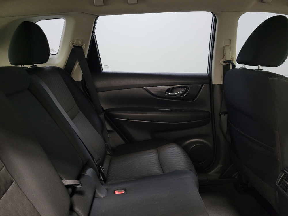 2017 Nissan Rogue S - Photo 15
