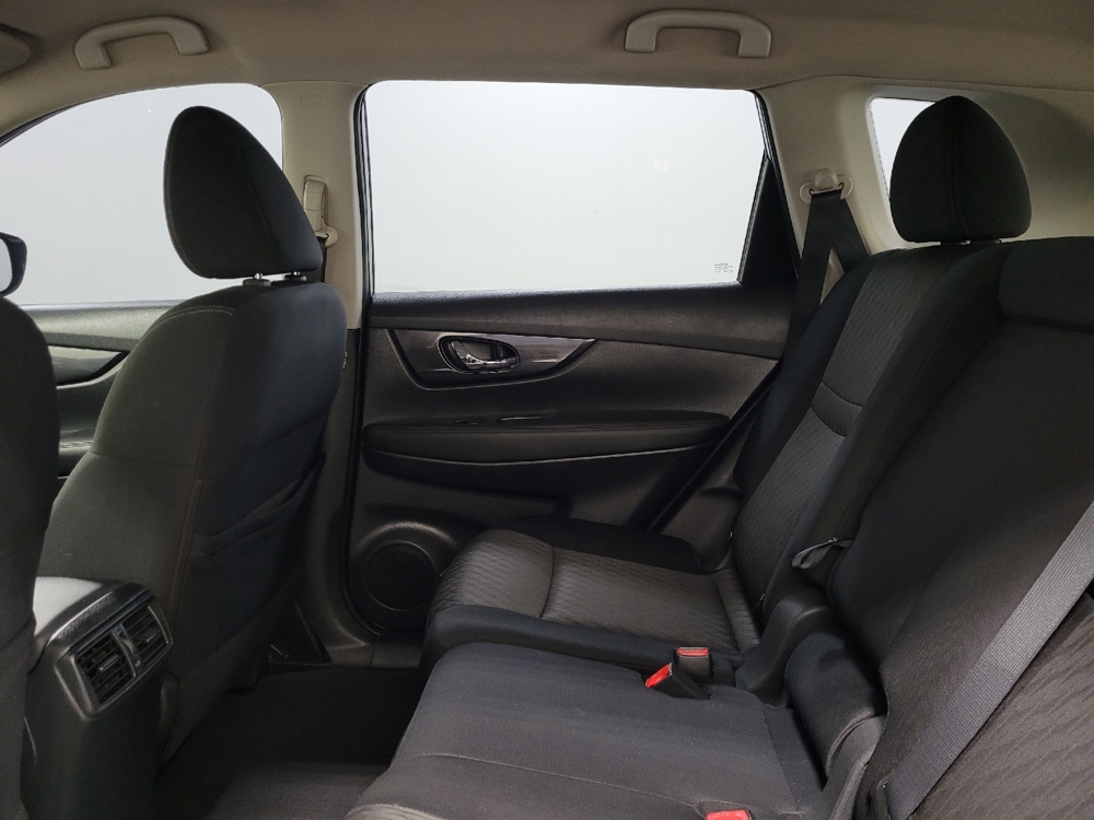 2017 Nissan Rogue S - Photo 14