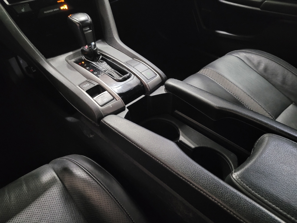 2021 Honda Civic Hatchback Sport Touring - Photo 20