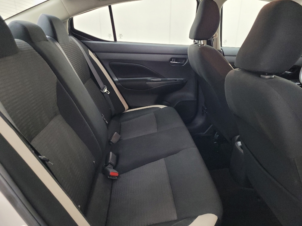 2022 Nissan Versa Sedan SV - Photo 15