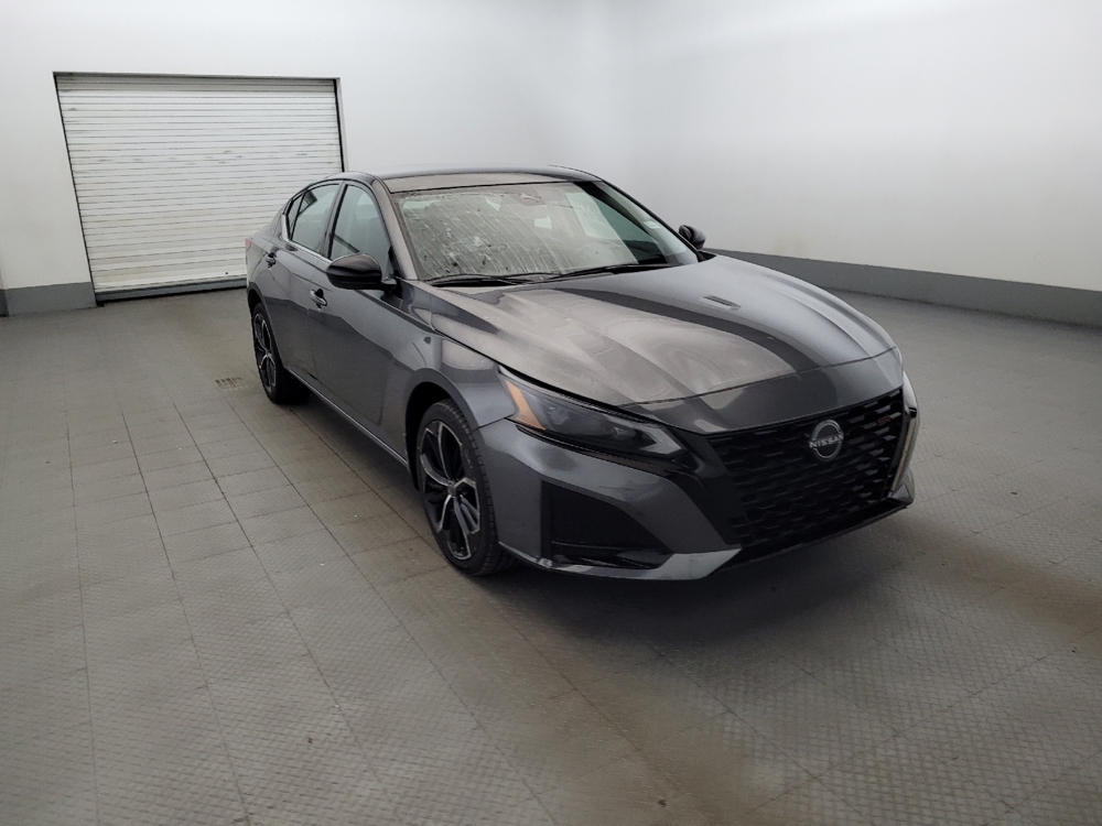 2023 Nissan Altima SR - Photo 10