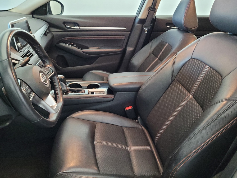 2023 Nissan Altima SR - Photo 13