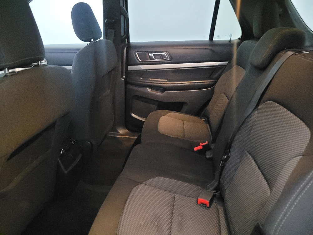 2018 Ford Explorer XLT - Photo 14