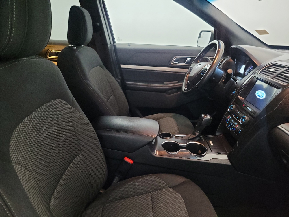 2018 Ford Explorer XLT - Photo 16