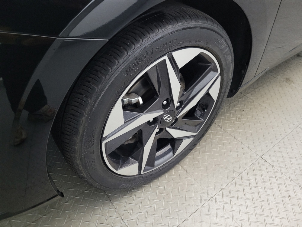 2023 Hyundai Elantra SEL - Photo 24