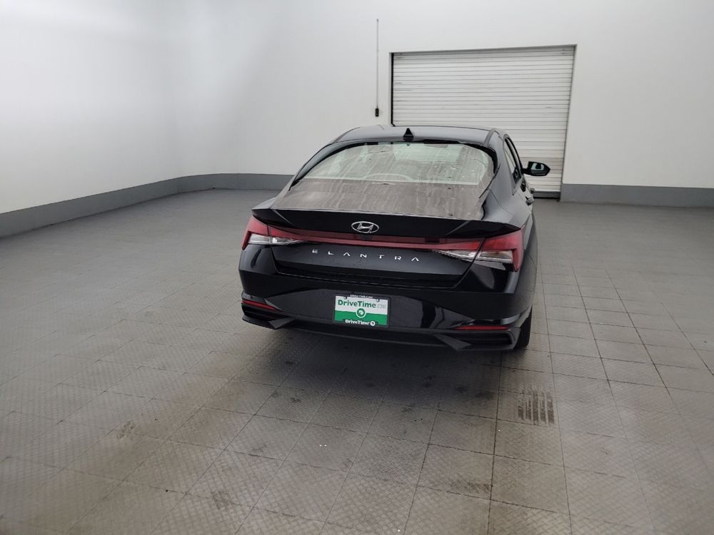 2023 Hyundai Elantra SEL - Photo 6